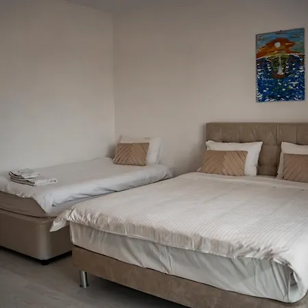 Casa Soarelui Guest house 2 Mai