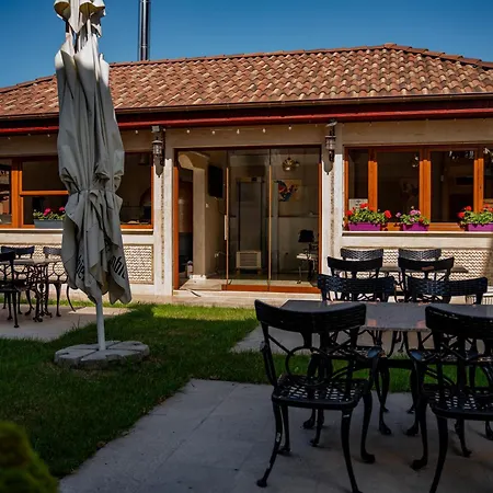 Casa Soarelui Două Mai