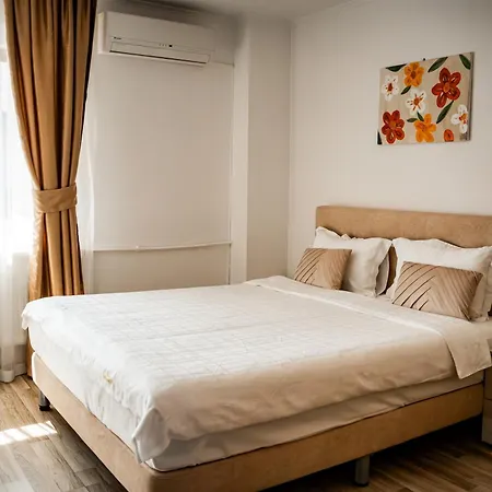 Pensión Casa Soarelui Două Mai