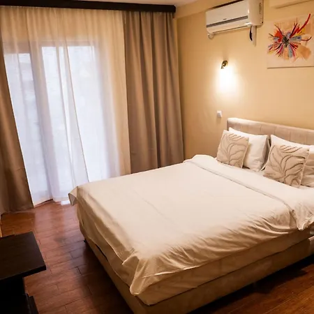 Pensión Casa Soarelui Două Mai