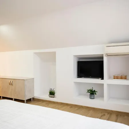 Pensión Casa Soarelui Două Mai