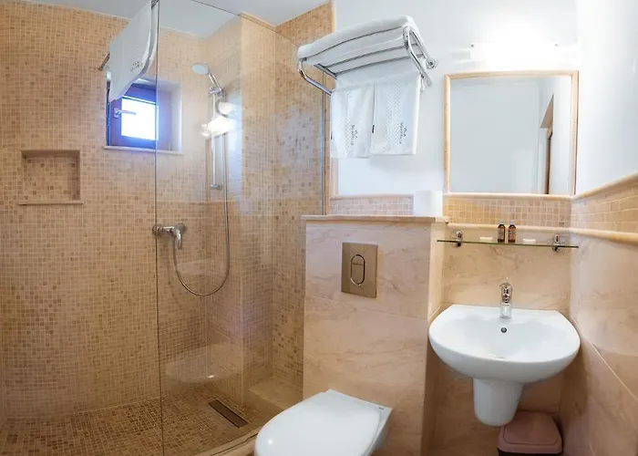 Casa Soarelui 3* 2 Mai